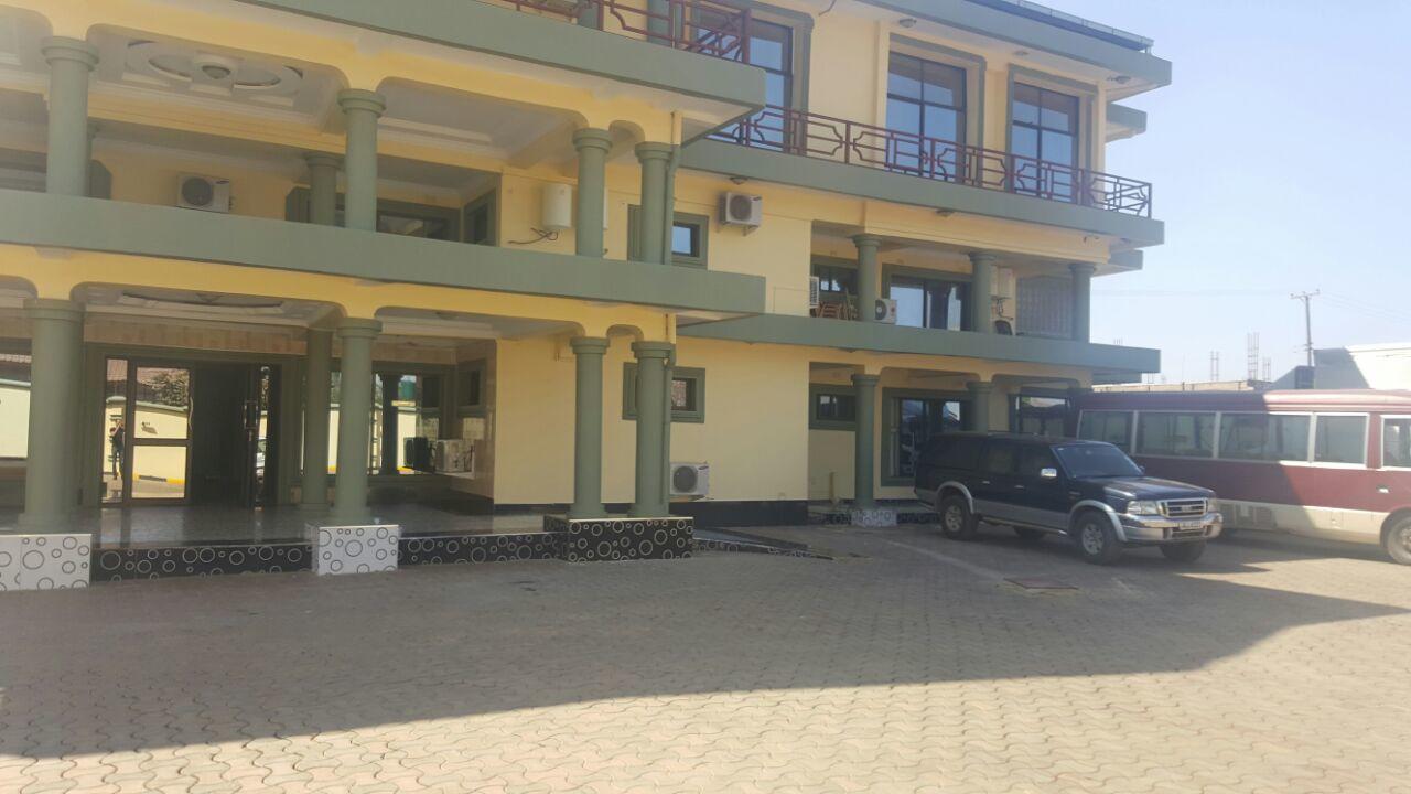 The Prince Charles Hotel Lusaka Exterior foto