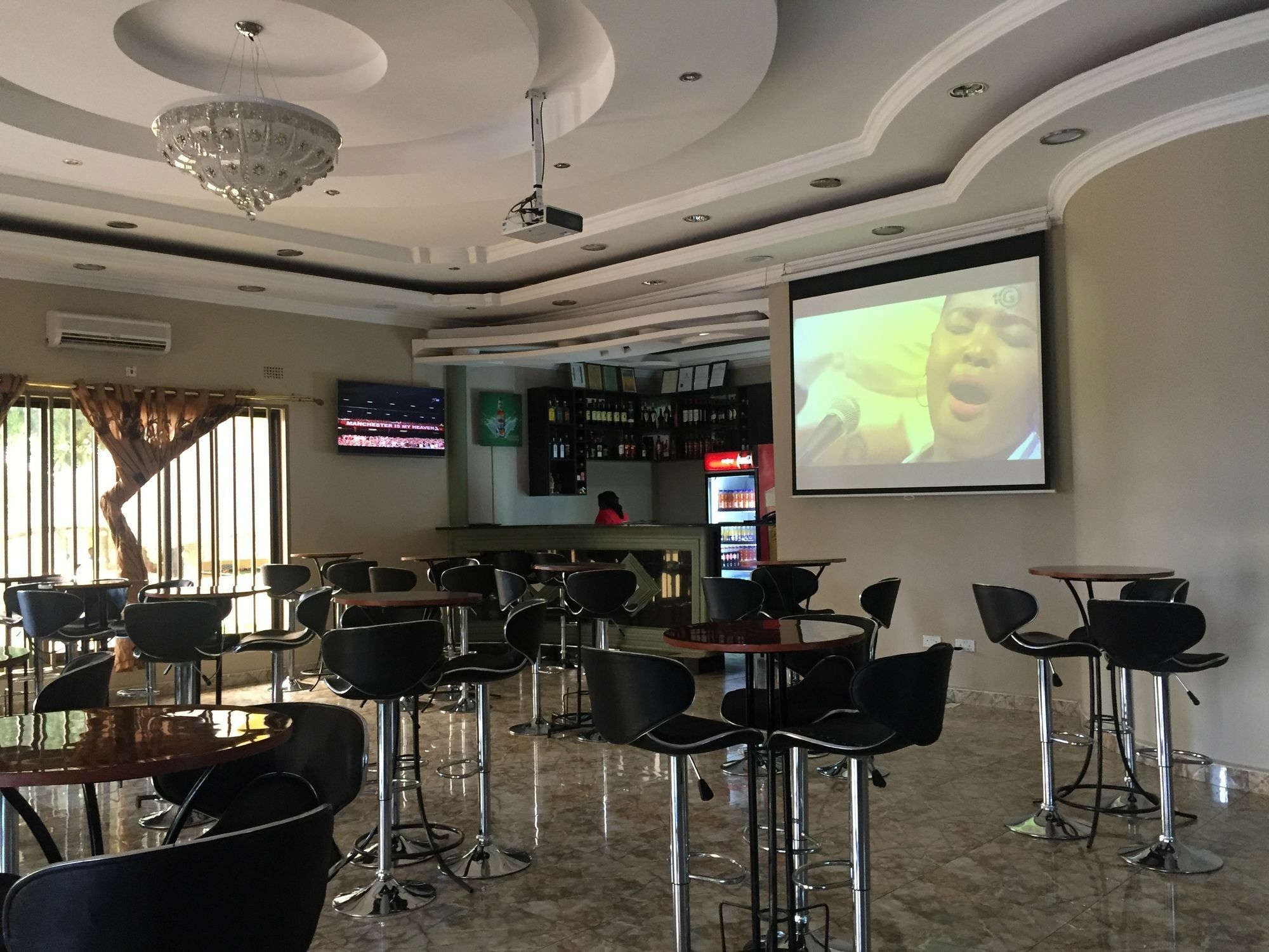 The Prince Charles Hotel Lusaka Exterior foto